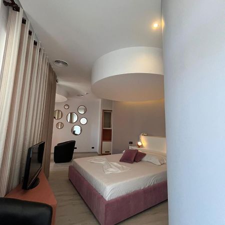 Icon Hotel Vlorë エクステリア 写真