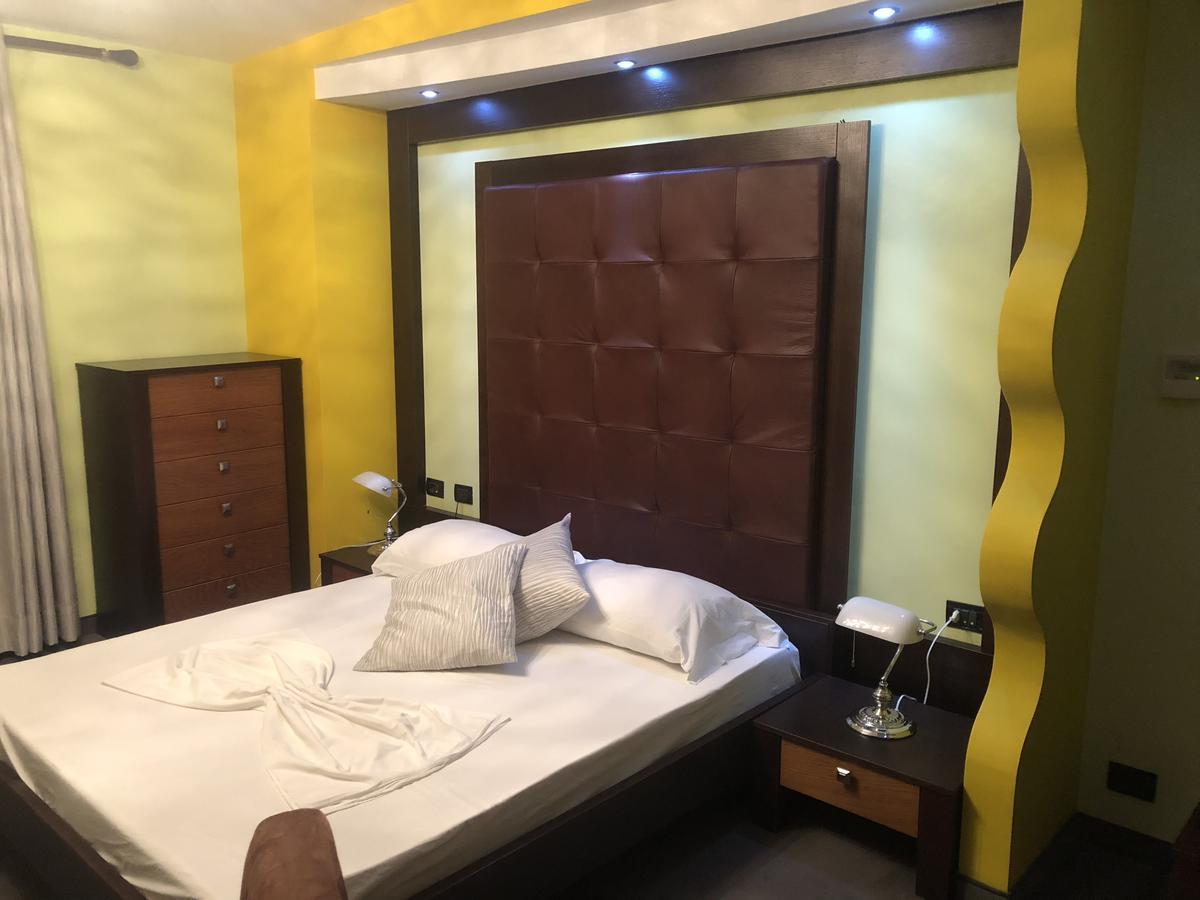 Icon Hotel Vlorë エクステリア 写真
