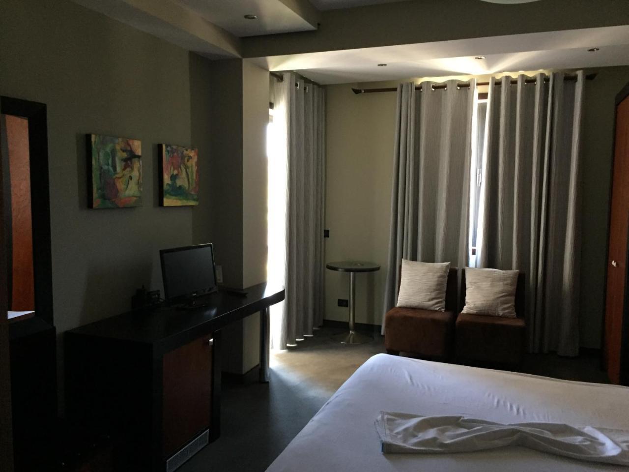 Icon Hotel Vlorë エクステリア 写真