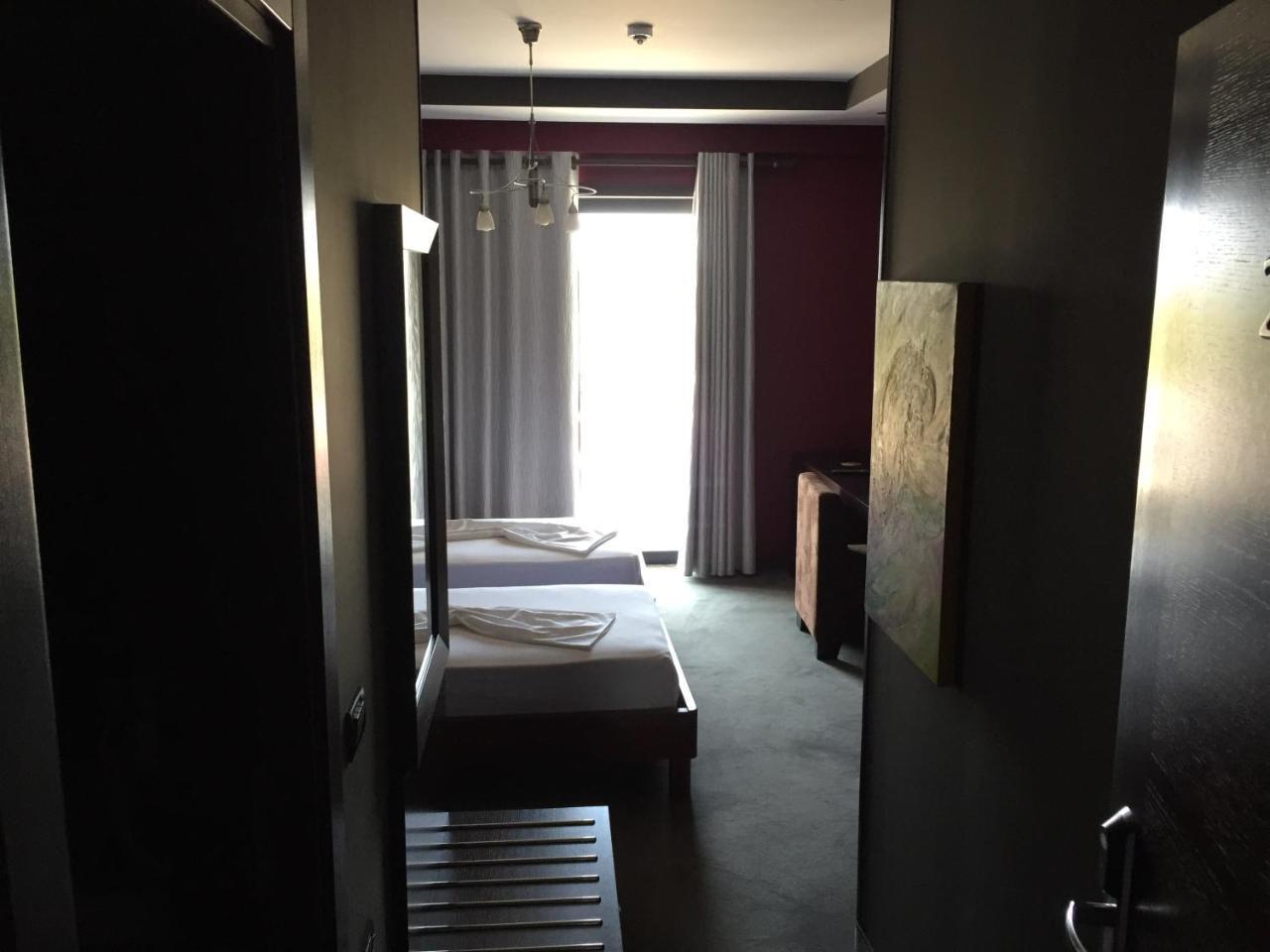 Icon Hotel Vlorë エクステリア 写真